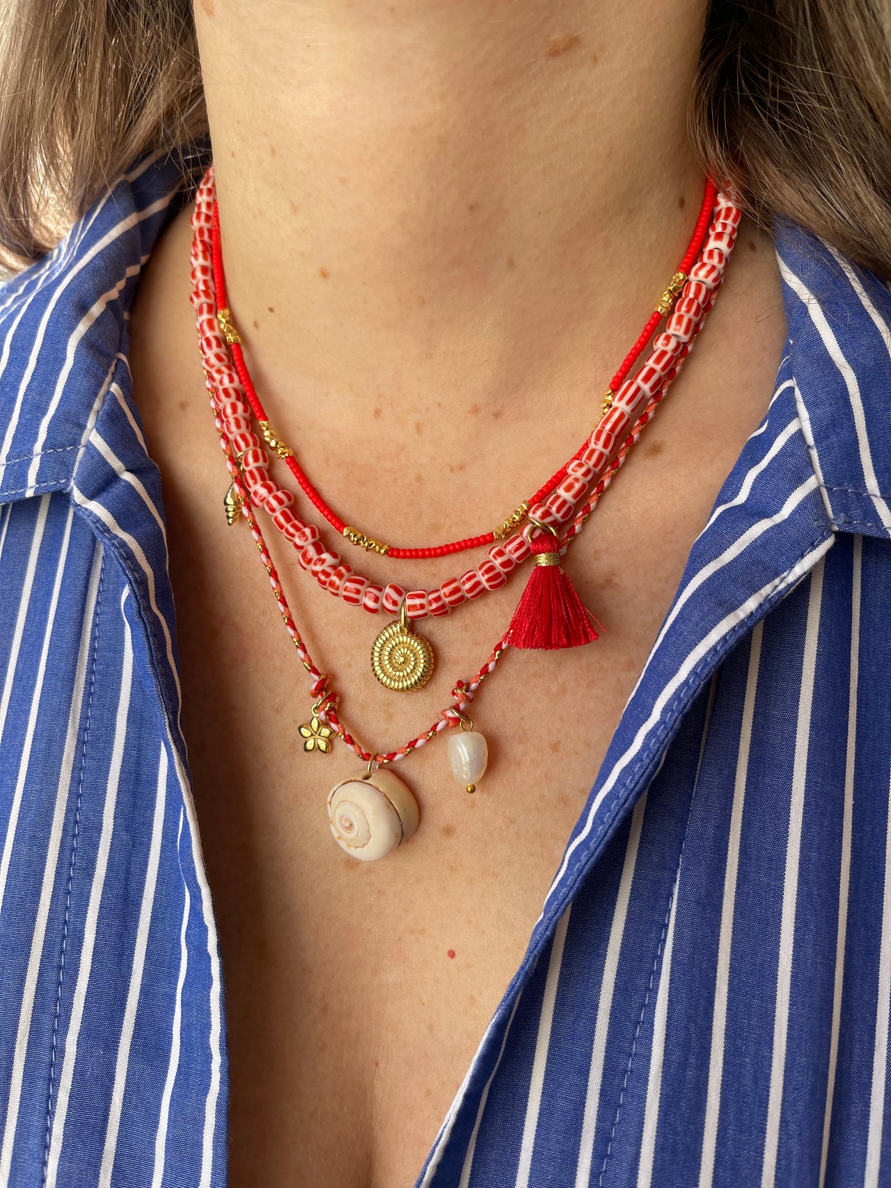 שרשרת זהב ואדום לבן- יוון